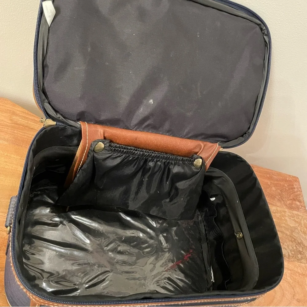 Vintage Diplomat Club Navy and Brown Cosmetic Case